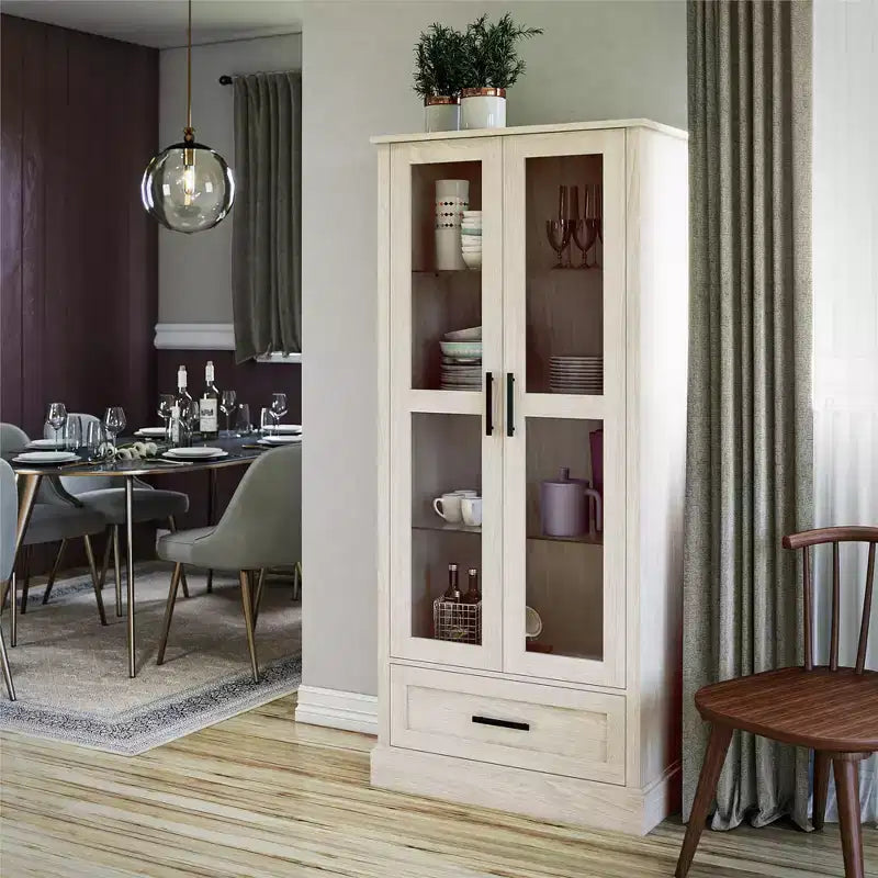 Witryna Ameriwood Home Sherman z przeszklonymi drzwiczkami i szufladą, biały dąb