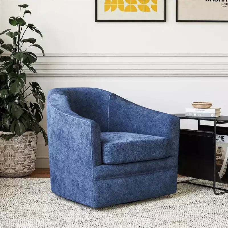 Poltrona girevole decorativa in classico stile scandinavo