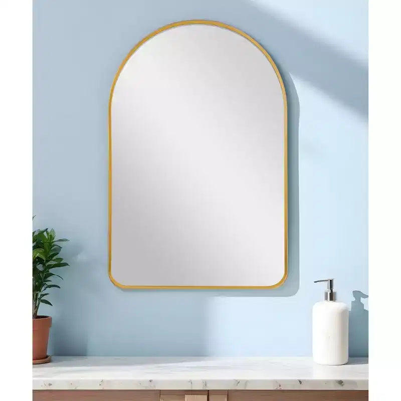 Specchio da bagno con cornice ad arco in metallo dorato da 39
