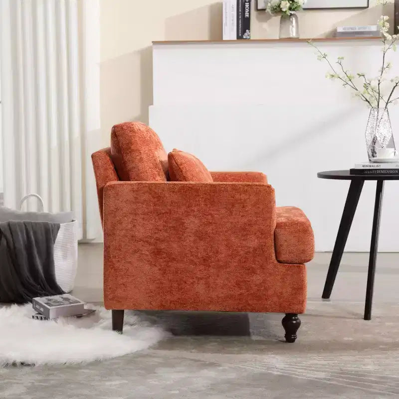 Poltrona decorativa moderna con struttura in legno, design a poltroncina club capitonné, stile metà secolo.