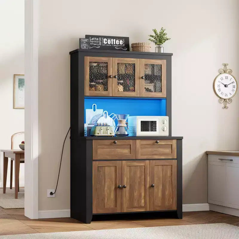 Dispensa alta 66 pollici con luci LED e stazione di ricarica, mobile da cucina con credenza, angolo caffè e cassetti contenitori