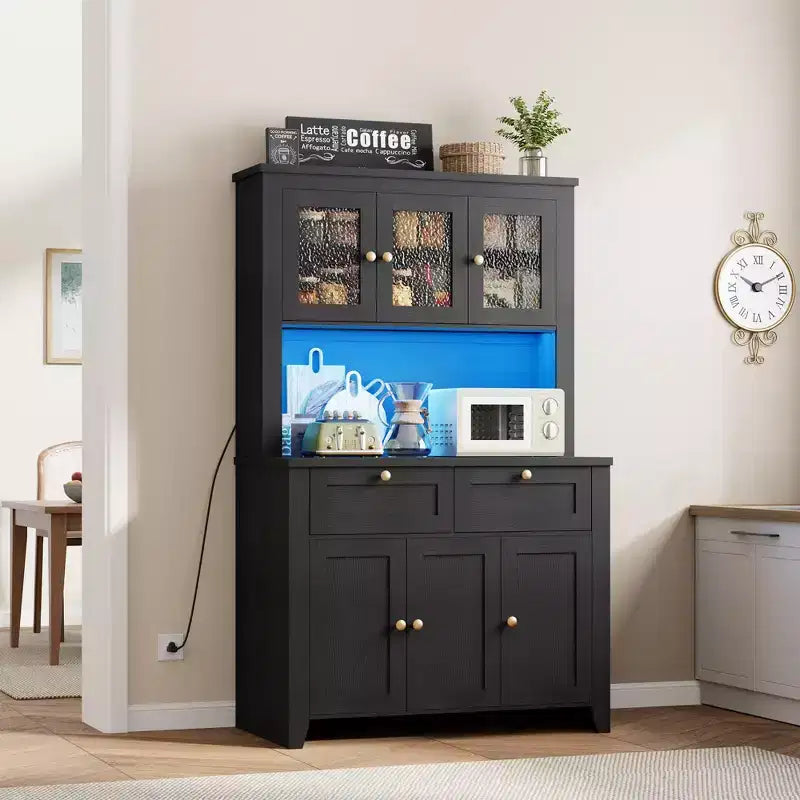 Dispensa alta 66 pollici con luci LED e stazione di ricarica, mobile da cucina con credenza, angolo caffè e cassetti contenitori
