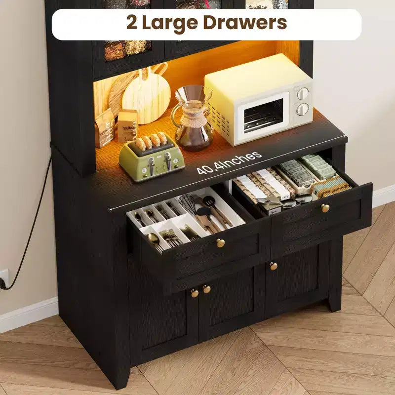 Dispensa alta 66 pollici con luci LED e stazione di ricarica, mobile da cucina con credenza, angolo caffè e cassetti contenitori